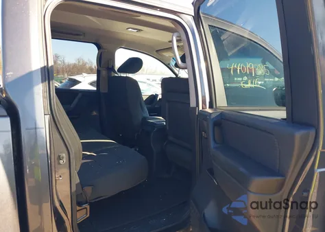 2011 Nissan Titan Sv из США, поврежденный, VIN 1N6BA0EC3BN313572